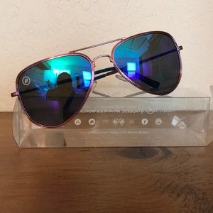 BLENDERS Sunglasses